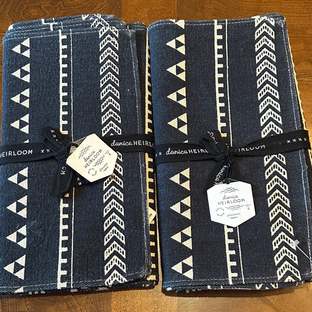 Danica Heirloom Blue Patterned Placemats x8